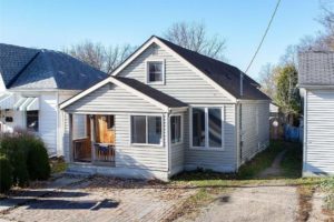 23 Oak Street
