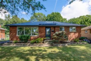 157 Queenston Crescent