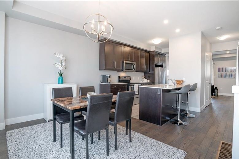 Home of the Week: 222–1960 Dalmagarry Road 266 Tartan Drive RE/MAX Hallmark A Team London