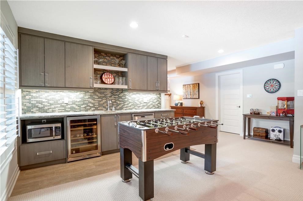 Home of the Week: 2459 Waterside Close 2459 Waterside Close London Inc. Realty