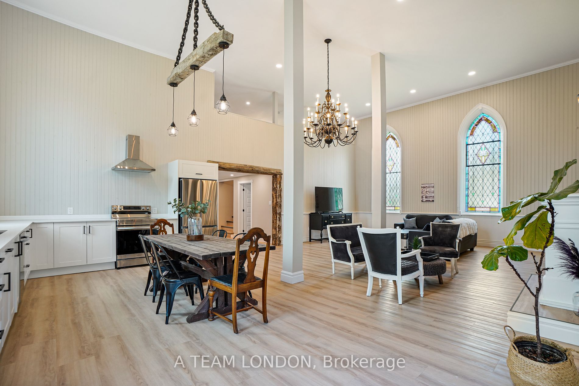 Home of the Week: 10096 Iona Road 10096 Iona Road Home of the Week