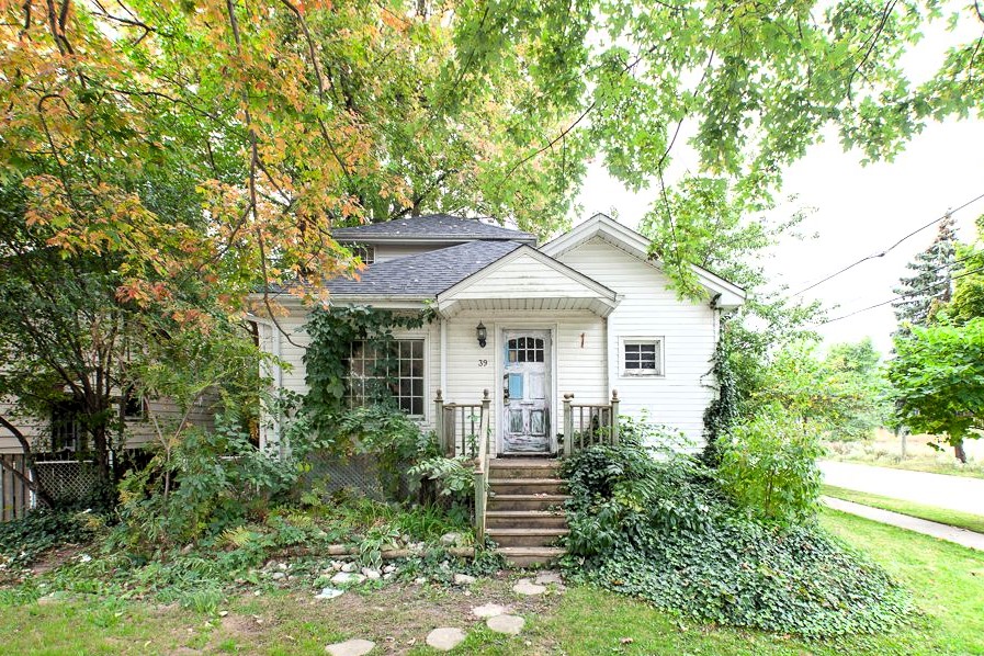 Price Check price check London Inc. Realty