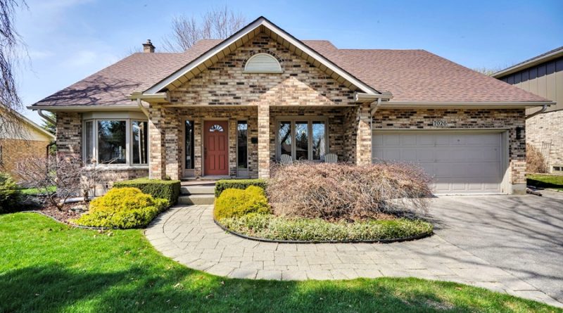 7026 Diane Crescent