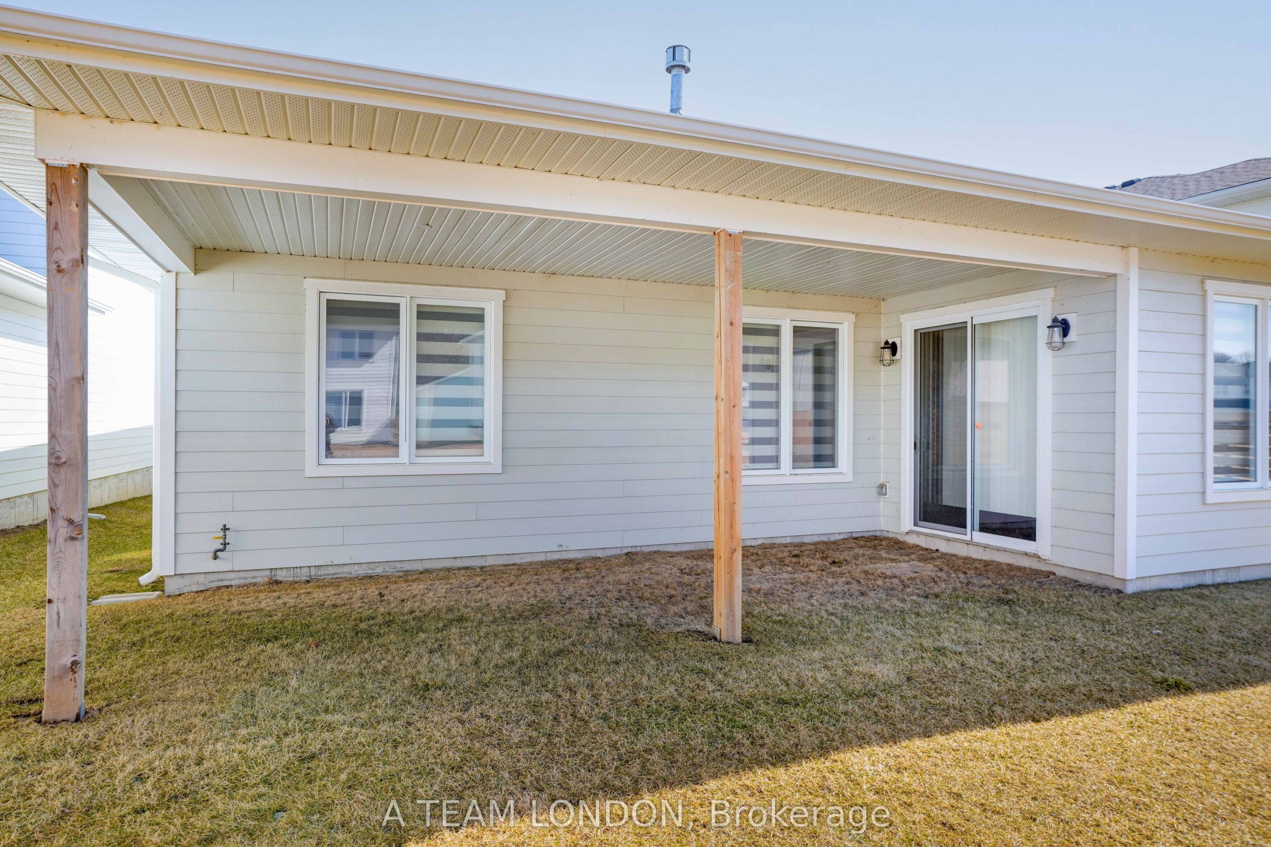Home of the Week: 421 Breakwater Boulevard 421 Breakwater Boulevard Home of the Week