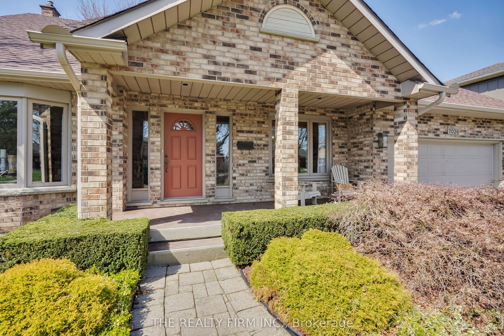 Home of the Week: 7026 Diane Crescent 7026 Diane Crescent London Inc. Realty