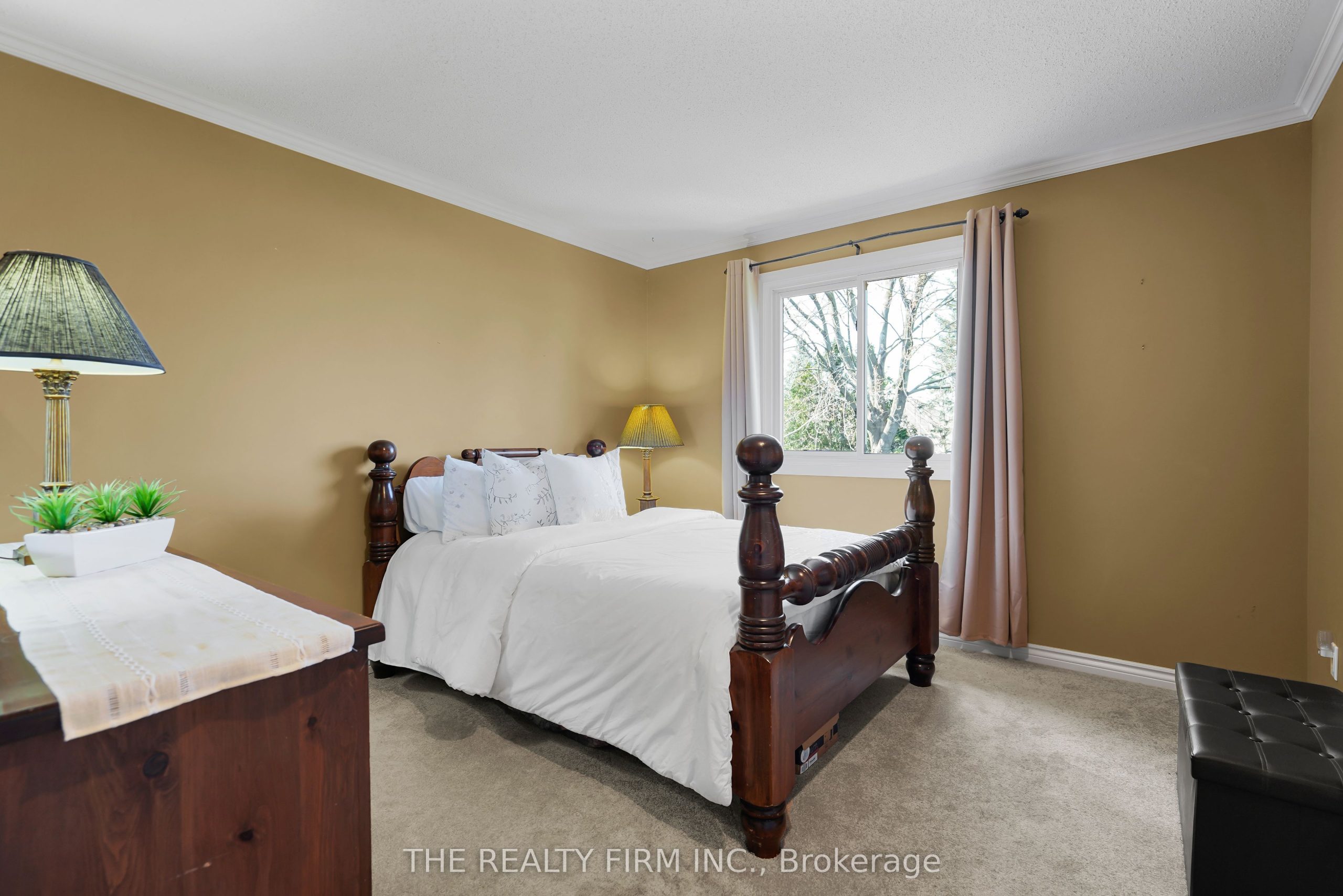Home of the Week: 7026 Diane Crescent 7026 Diane Crescent London Inc. Realty