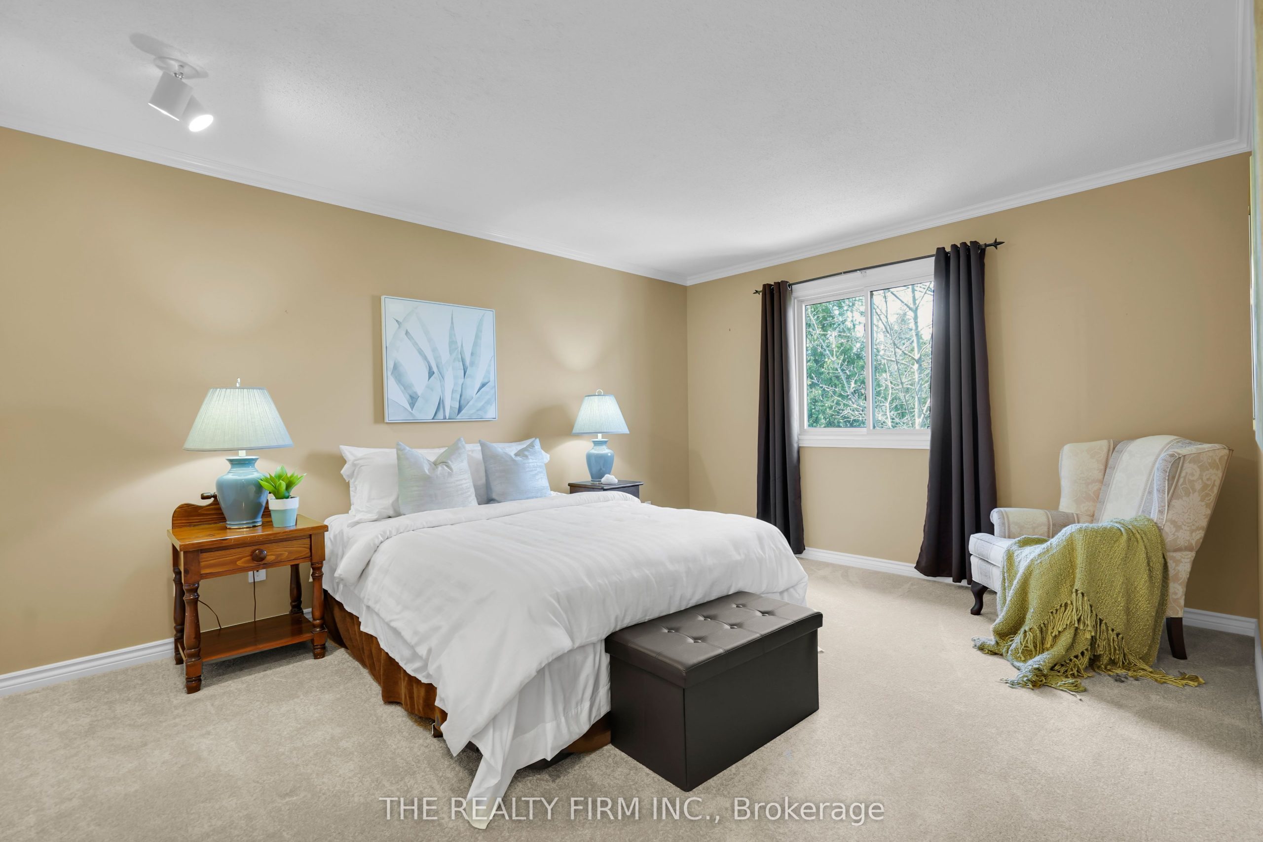 Home of the Week: 7026 Diane Crescent 7026 Diane Crescent London Inc. Realty