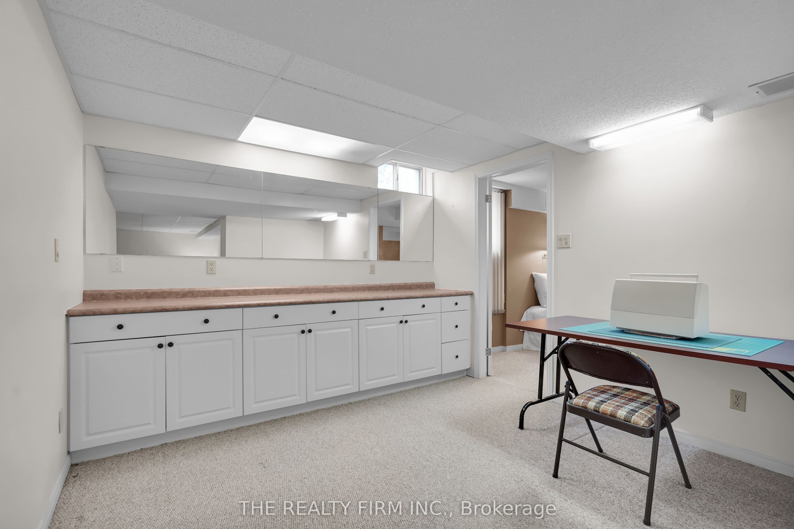 Home of the Week: 7026 Diane Crescent 7026 Diane Crescent London Inc. Realty