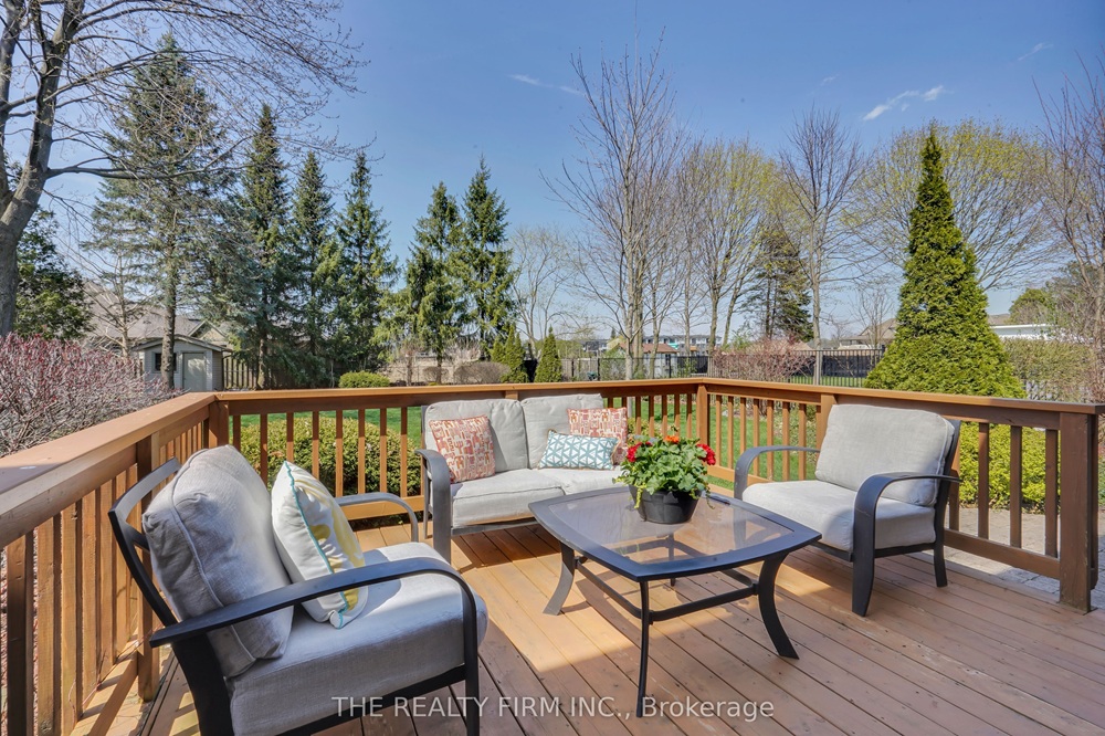 Home of the Week: 7026 Diane Crescent 7026 Diane Crescent London Inc. Realty
