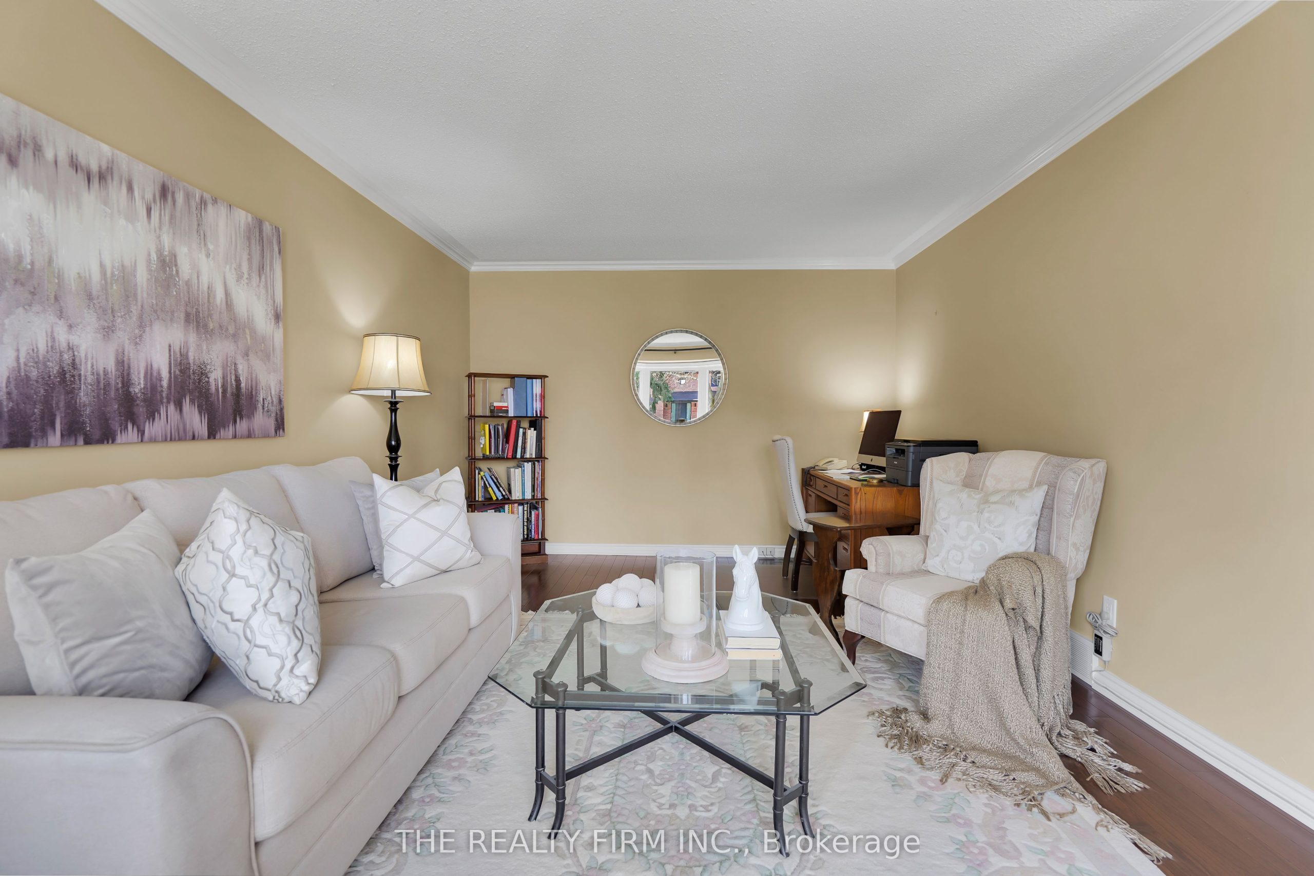 Home of the Week: 7026 Diane Crescent 7026 Diane Crescent London Inc. Realty