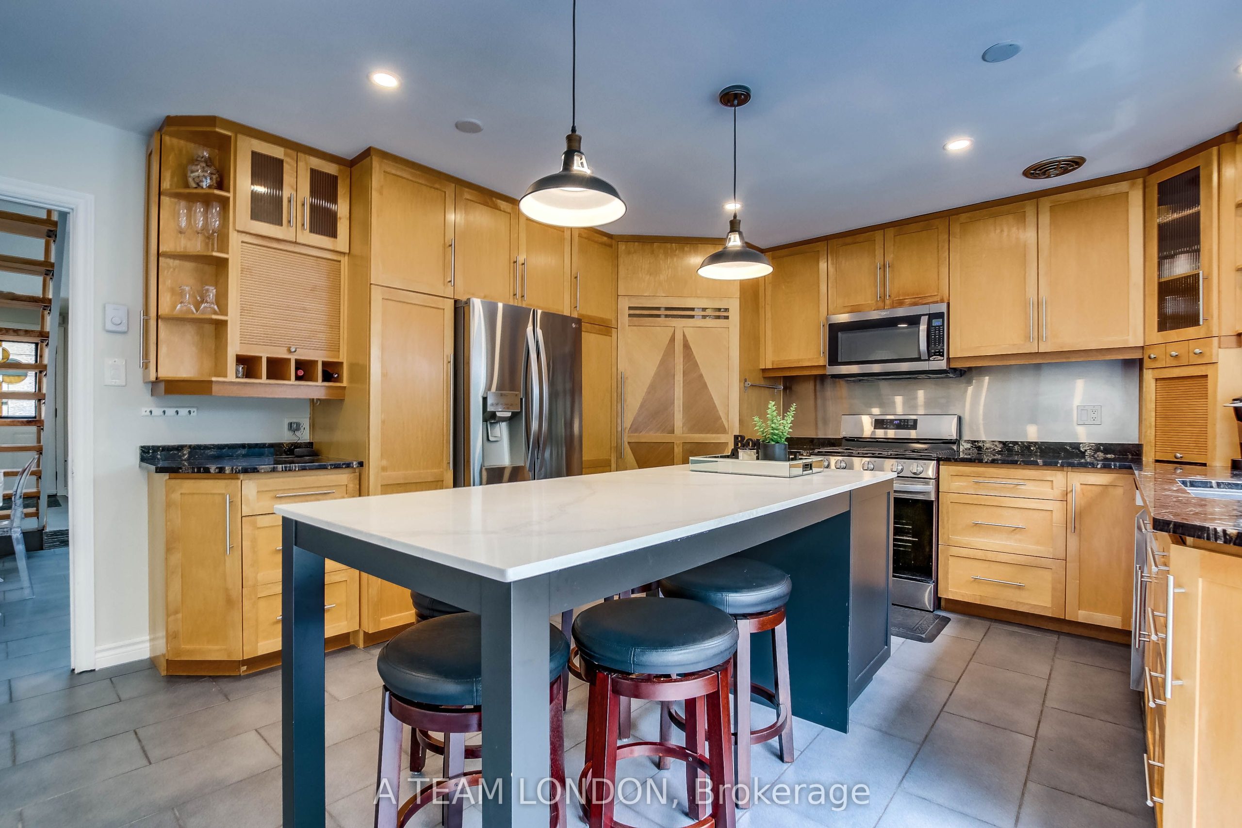 Home of the Week: 79 Yardley Wood Road 79 yardley wood London Inc. Realty