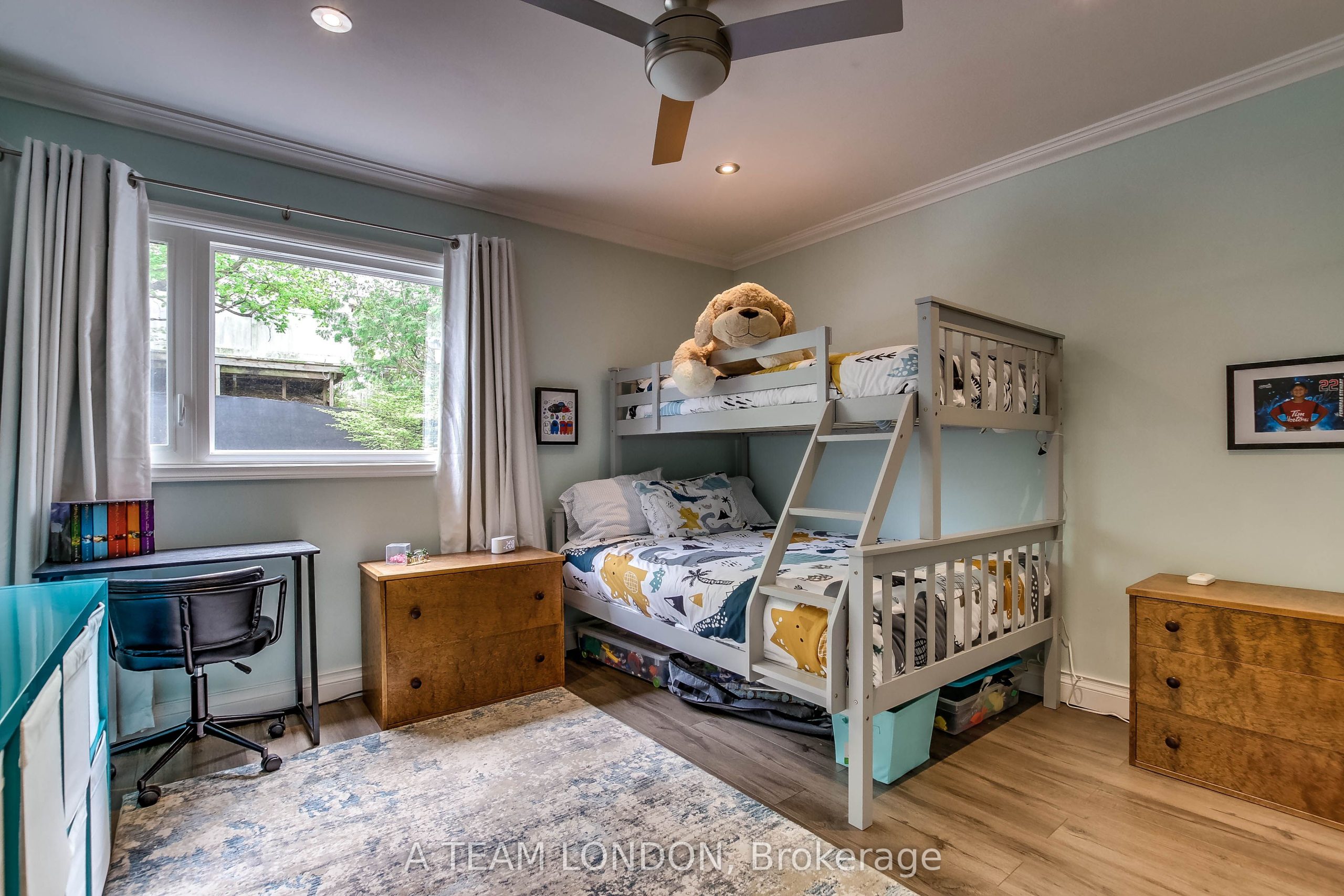 Home of the Week: 79 Yardley Wood Road 79 yardley wood London Inc. Realty