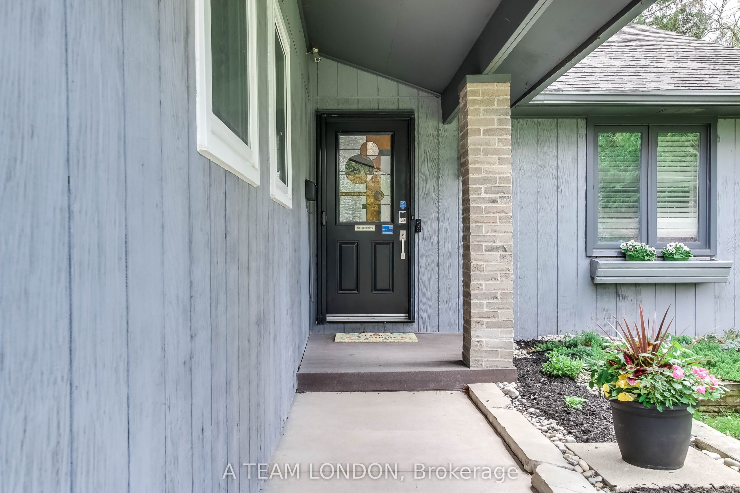 Home of the Week: 79 Yardley Wood Road 79 yardley wood London Inc. Realty