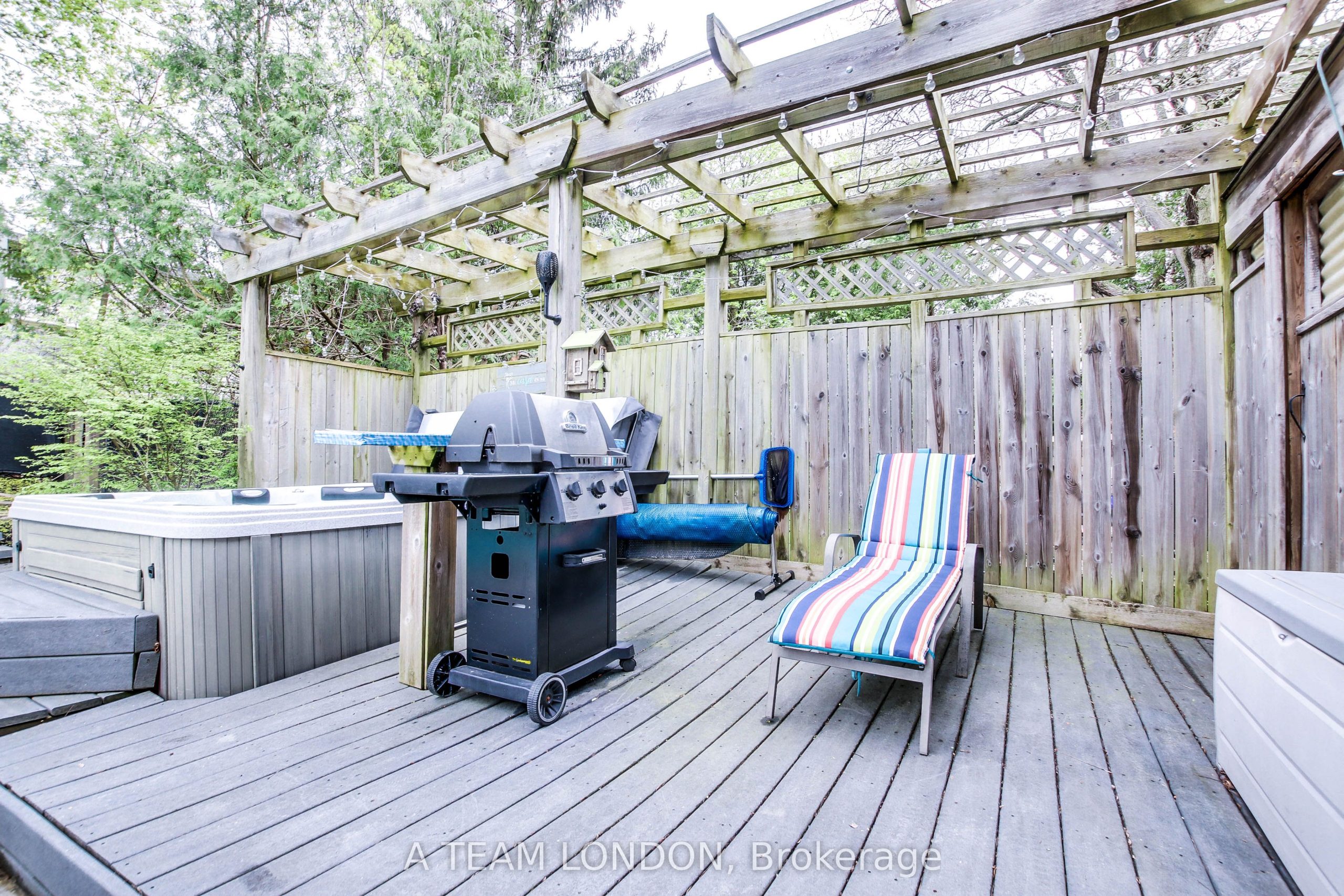 Home of the Week: 79 Yardley Wood Road 79 yardley wood London Inc. Realty