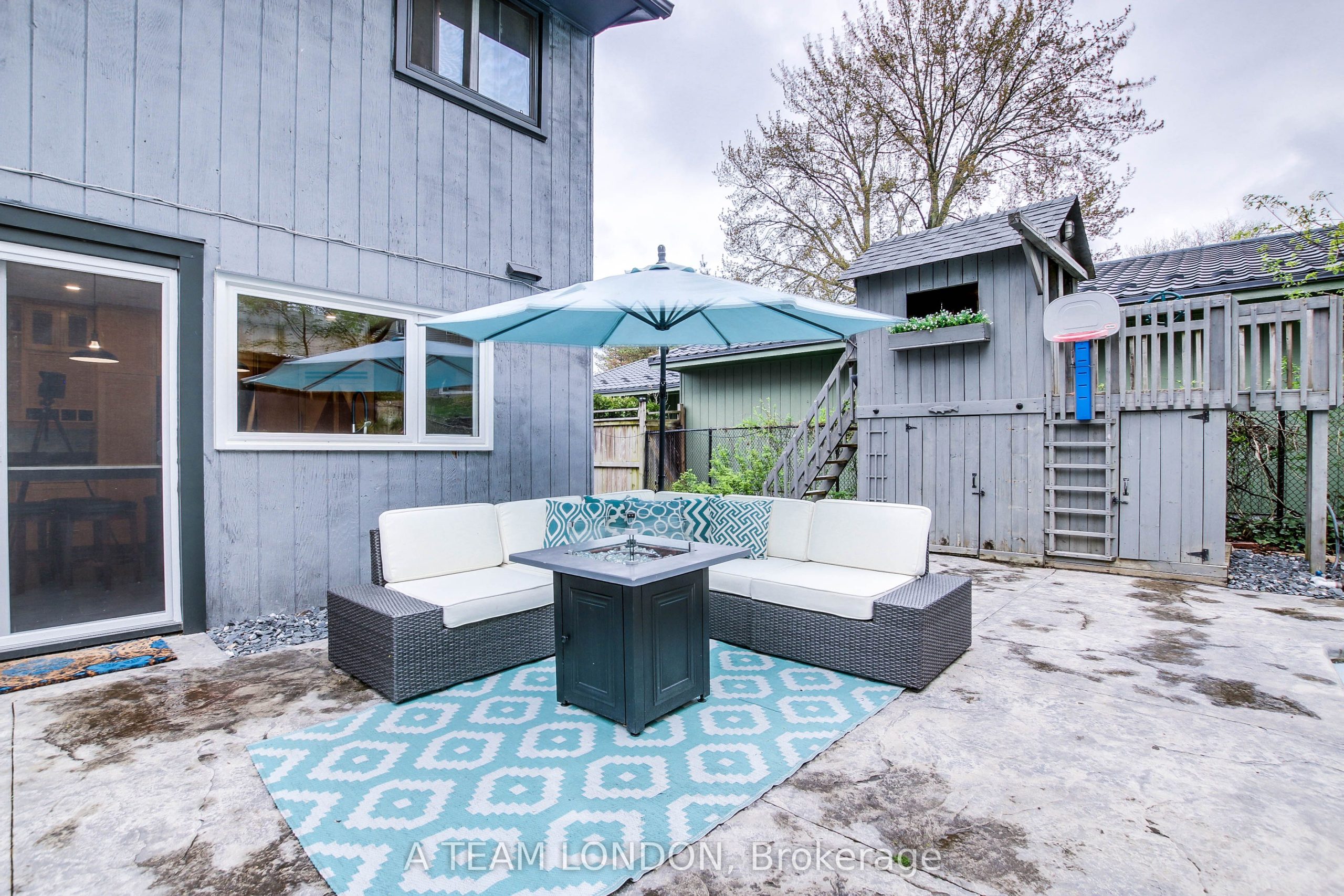 Home of the Week: 79 Yardley Wood Road 79 yardley wood London Inc. Realty