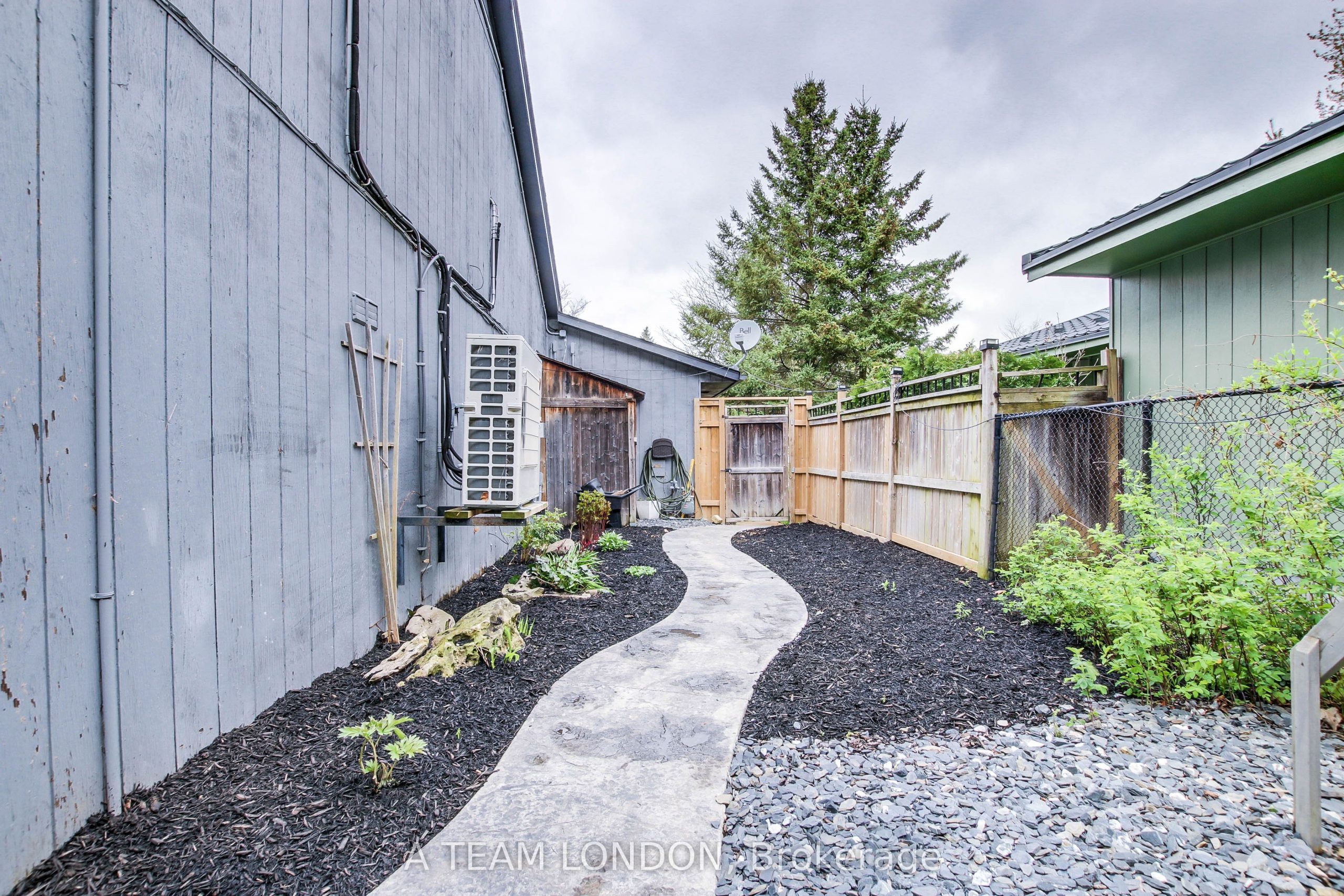 Home of the Week: 79 Yardley Wood Road 79 yardley wood London Inc. Realty