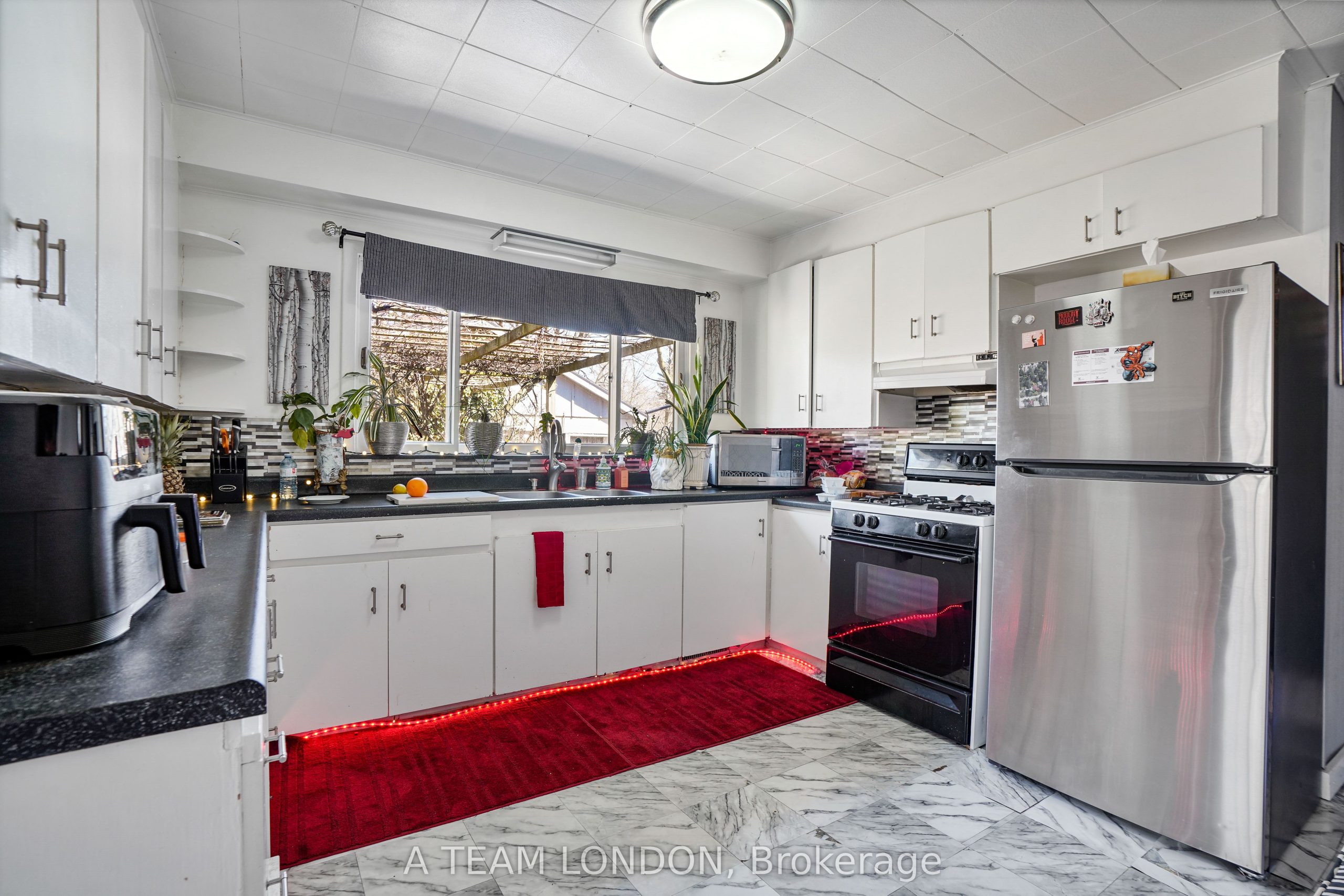 Home of the Week: 422 Chester Street 422 Chester Street Home of the Week