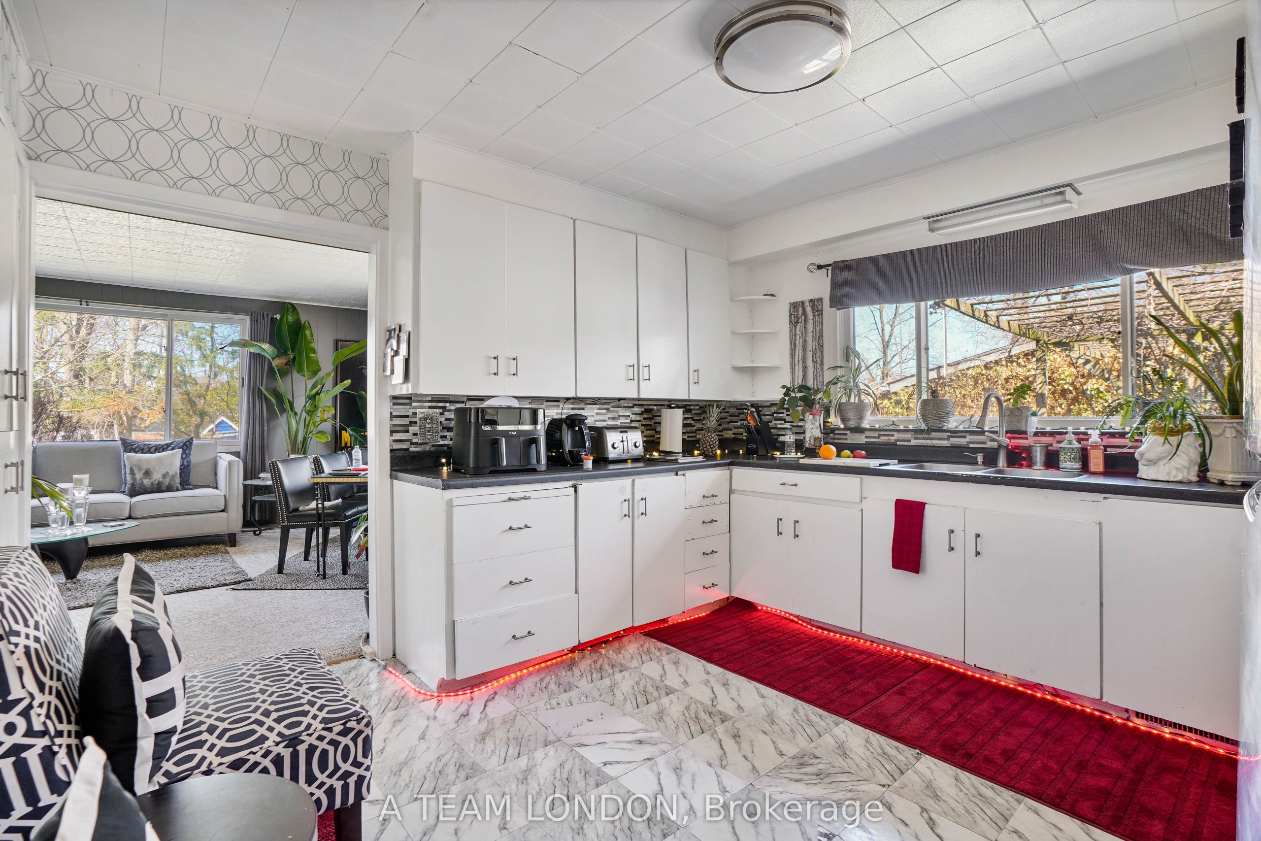 Home of the Week: 422 Chester Street 422 Chester Street Home of the Week