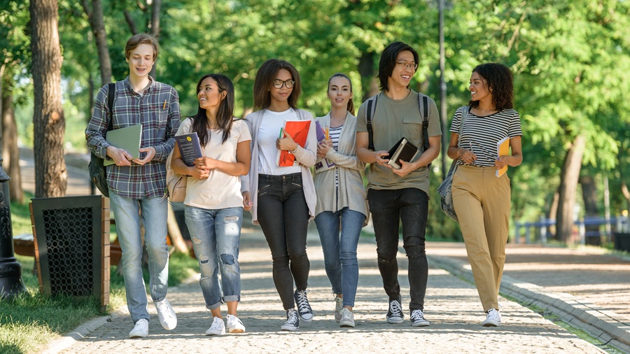 How college students can prepare for the job market college students Partner Spotlight