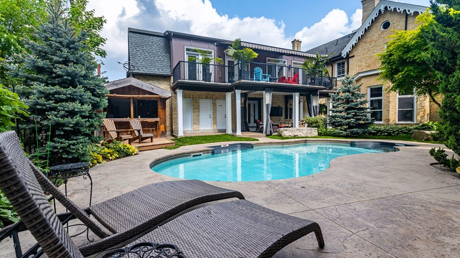 Home of the Week: 4-80 Barton Street 4-80 Barton Street Home of the Week