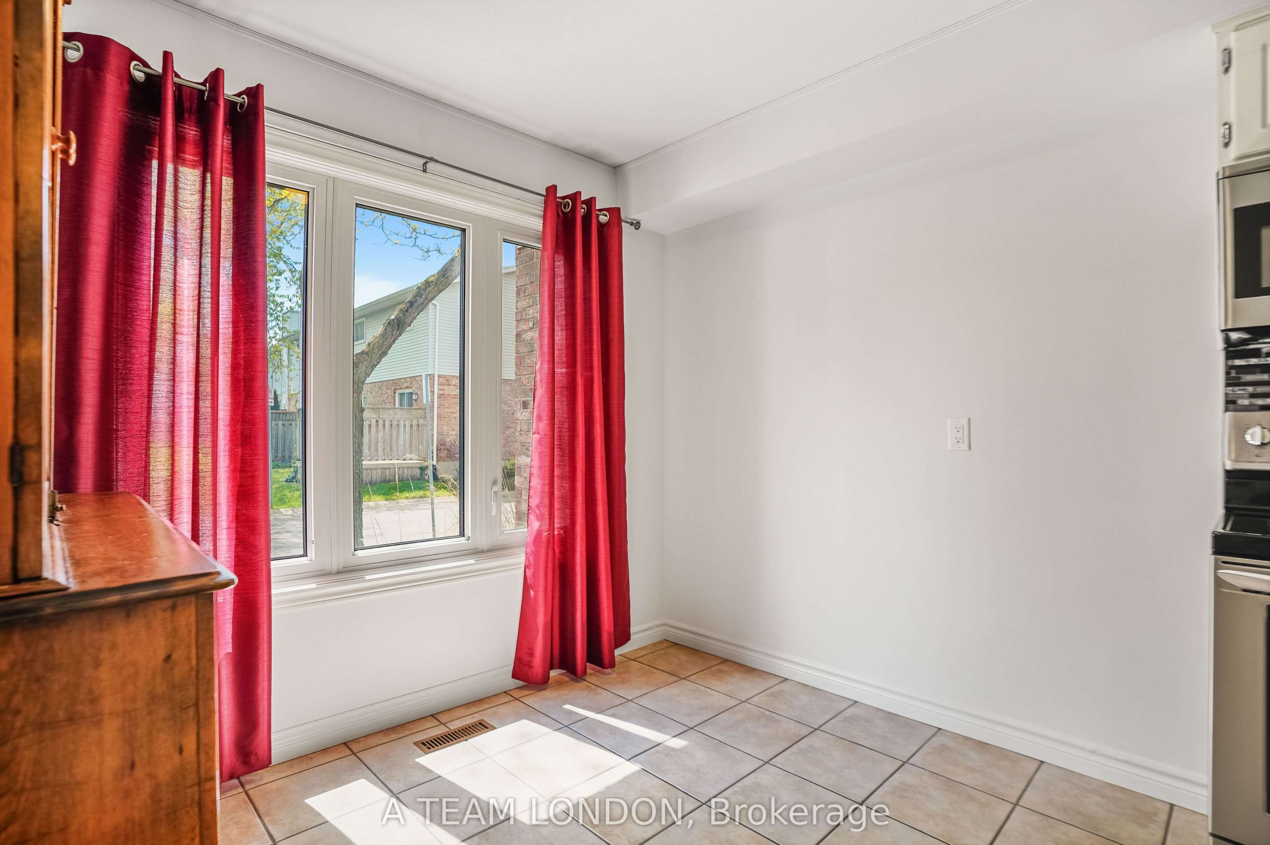 Home of the Week: 2-189 Homestead Crescent 2-189 Homestead Crescent Home of the Week