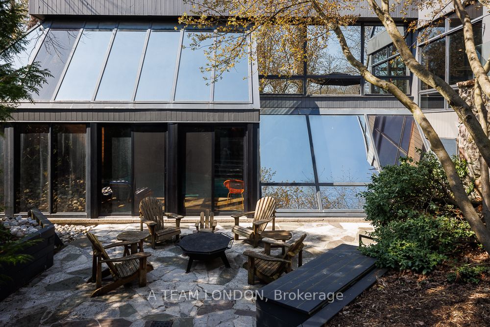 Home of the Week: 763 Clearview Crescent 763 Clearview Crescent Focus