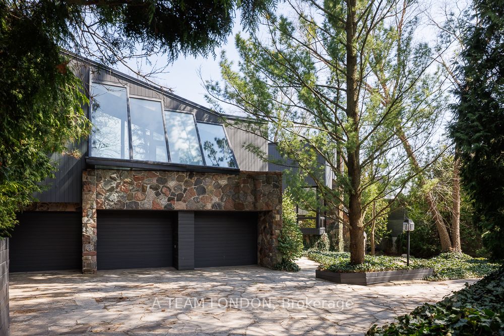 Home of the Week: 763 Clearview Crescent 763 Clearview Crescent Focus