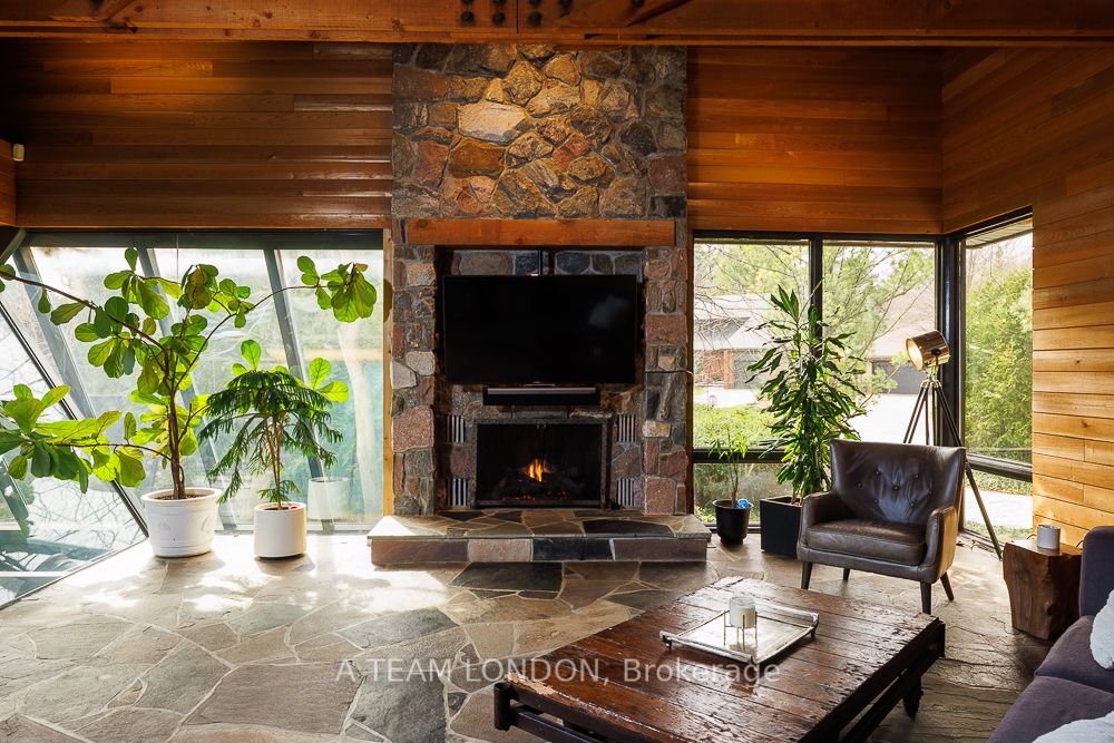 Home of the Week: 763 Clearview Crescent 763 Clearview Crescent Focus