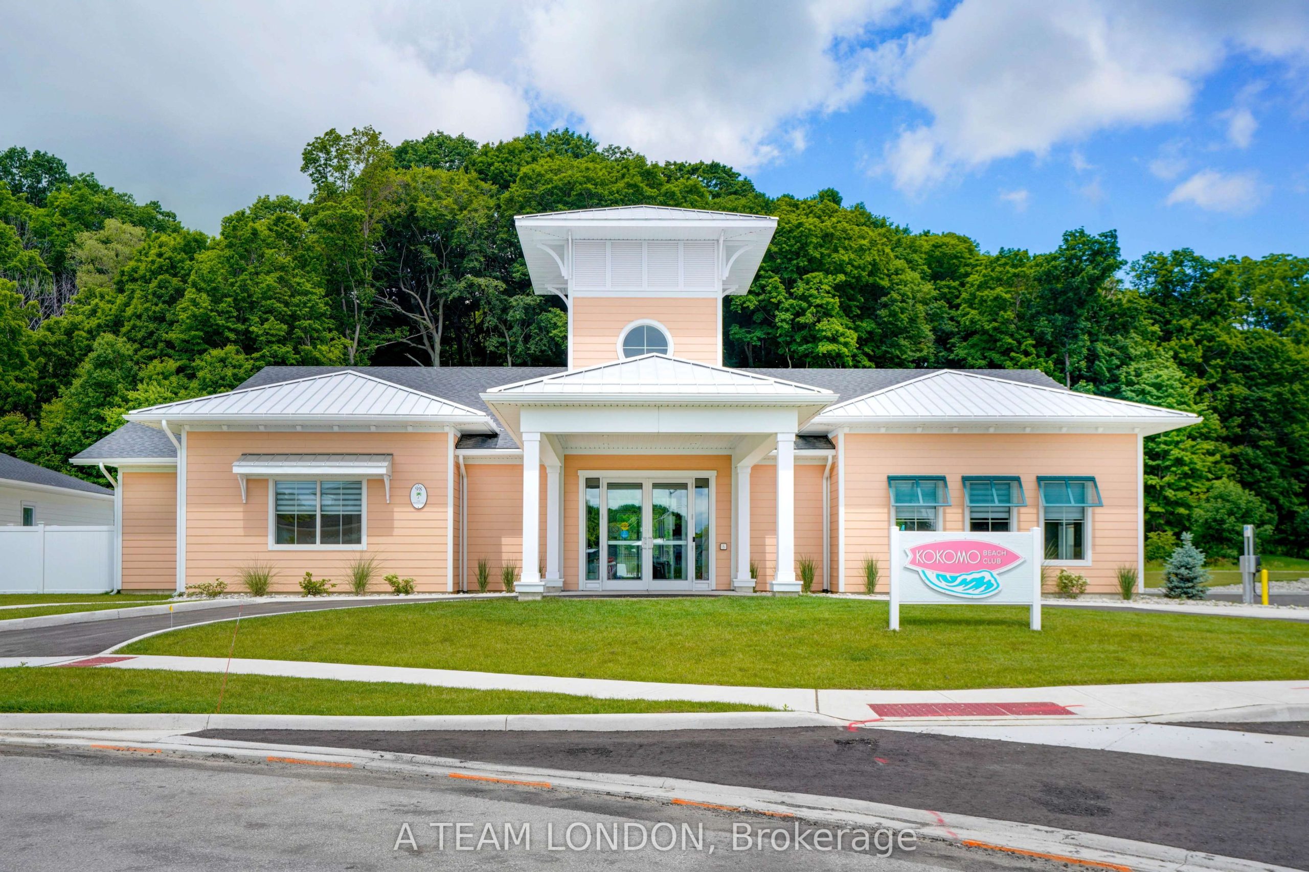 Home of the Week: 100 The Promenade 100 the promenade Home of the Week