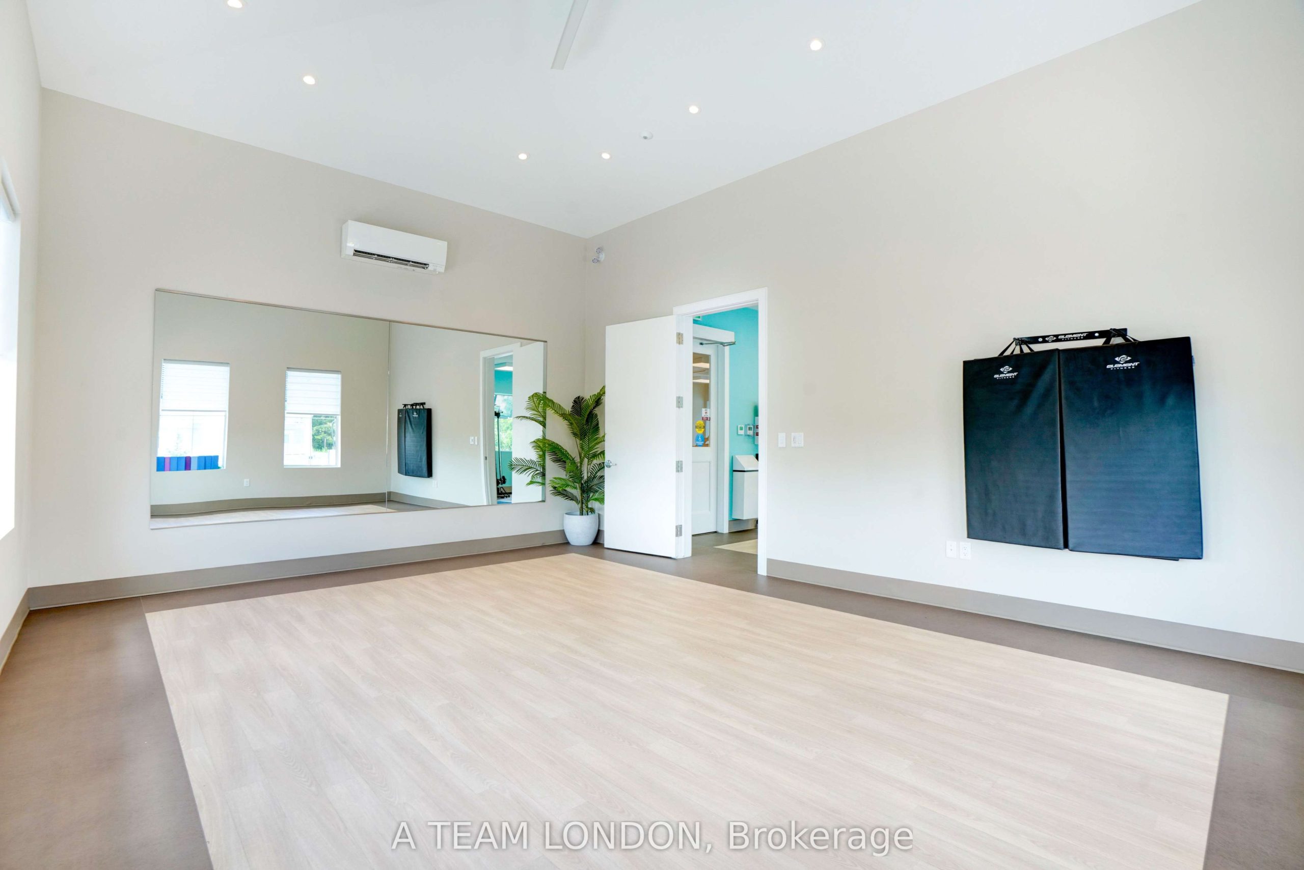 Home of the Week: 100 The Promenade 100 the promenade Home of the Week