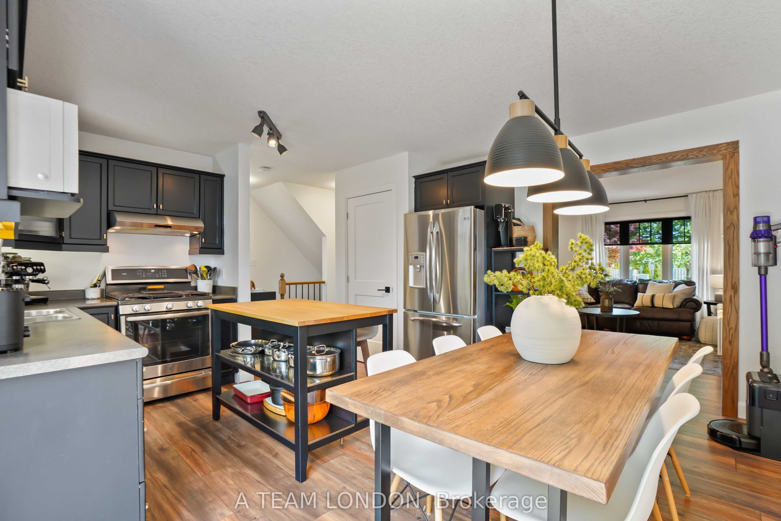 Home of the Week: 105 Penhale Avenue South 105 Penhale Avenue South Focus