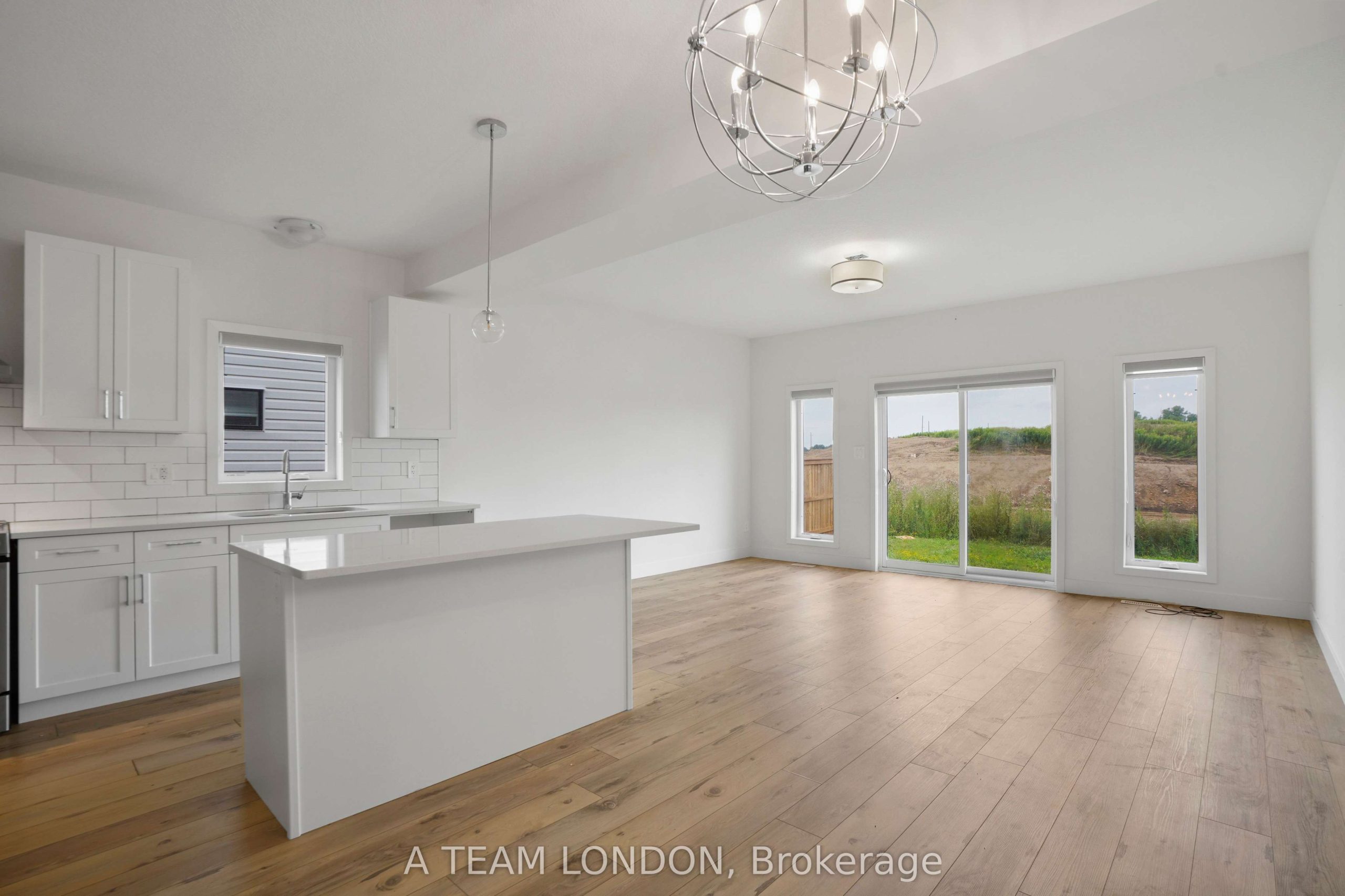 Home of the Week: 1612 Capri Crescent 1612 Capri Crescent Home of the Week