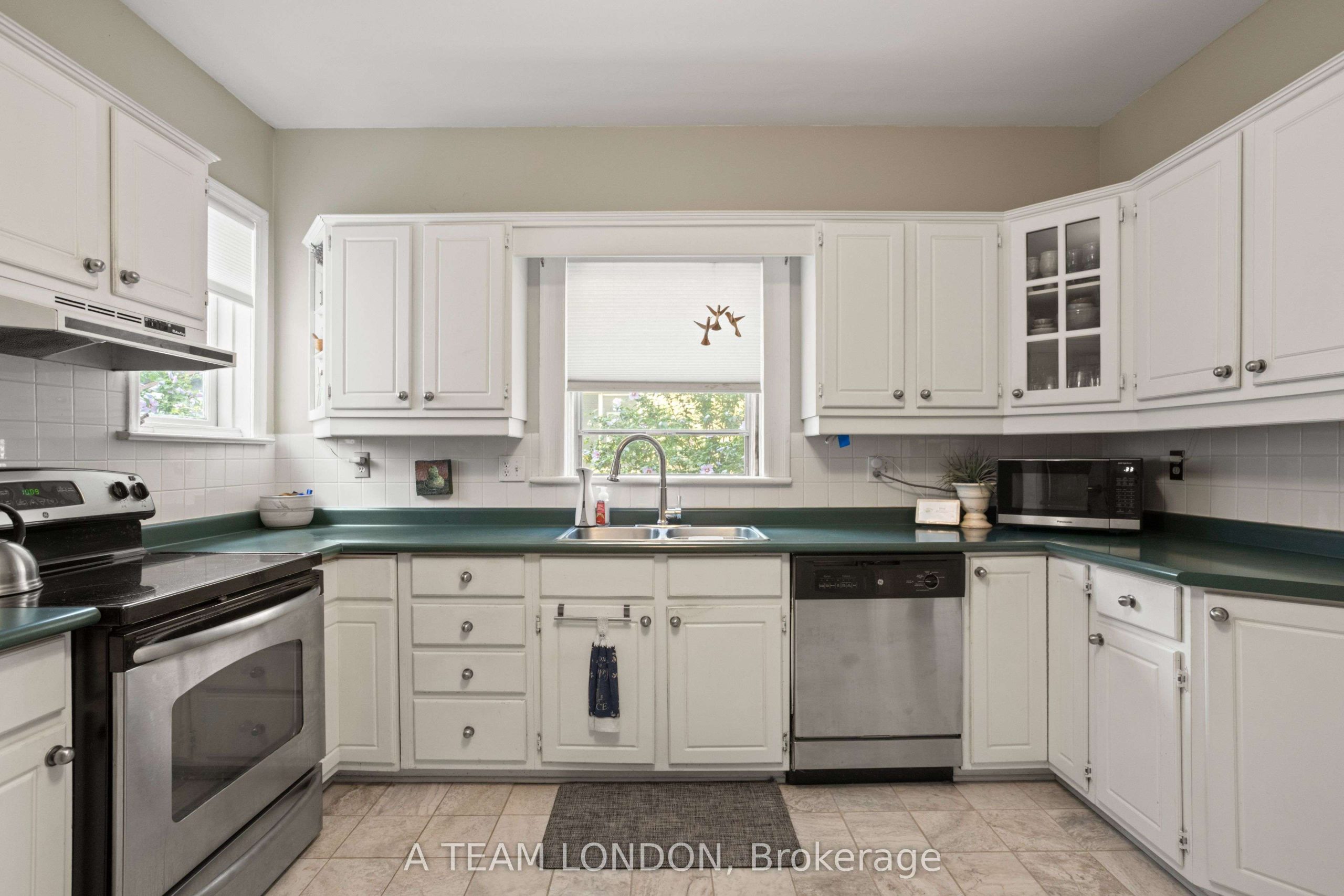 Home of the Week: 793 Lorne Avenue ghost London