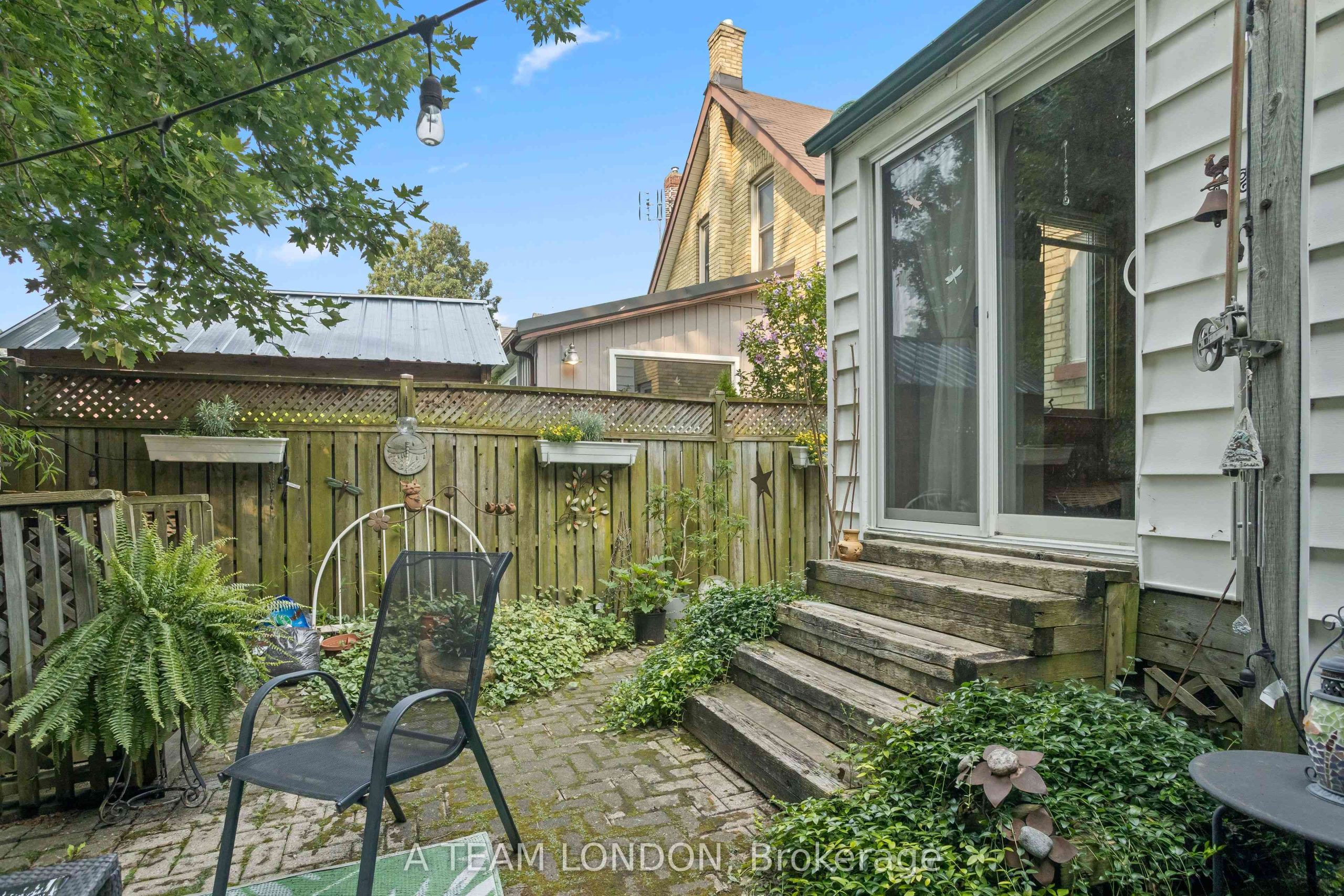 Home of the Week: 793 Lorne Avenue ghost London