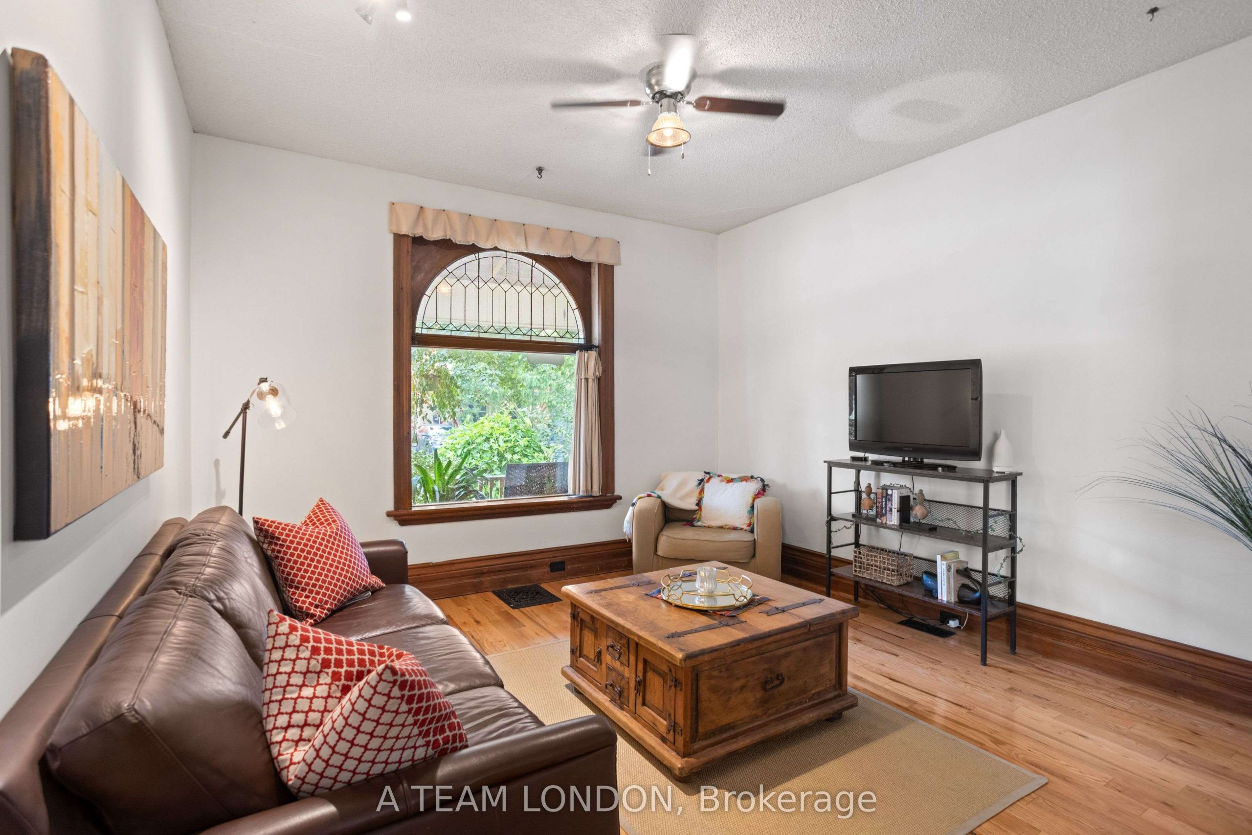 Home of the Week: 793 Lorne Avenue ghost London