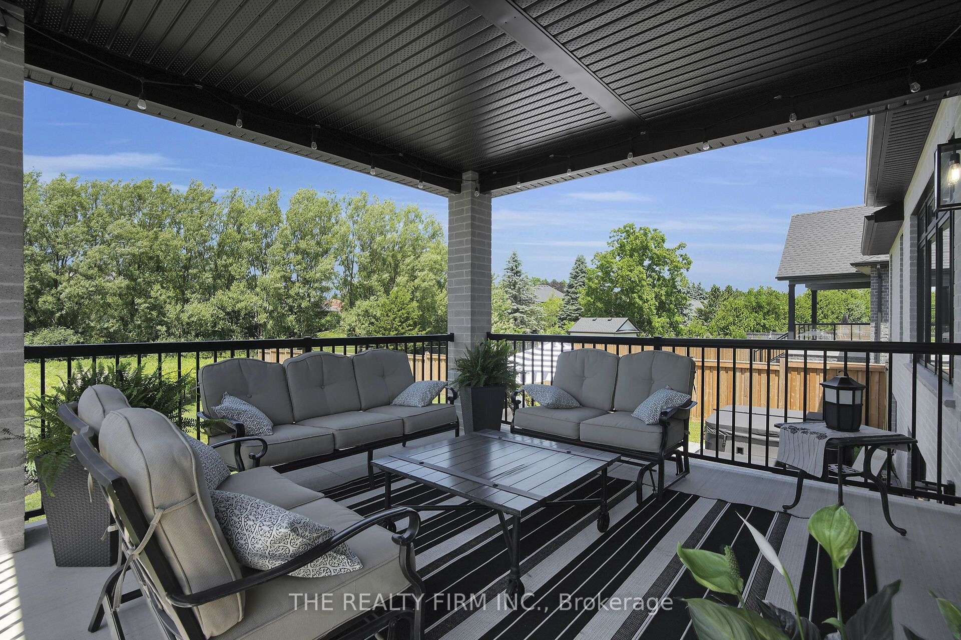 Home of the Week: 2146 Linkway Boulevard 2146 Linkway Boulevard Focus
