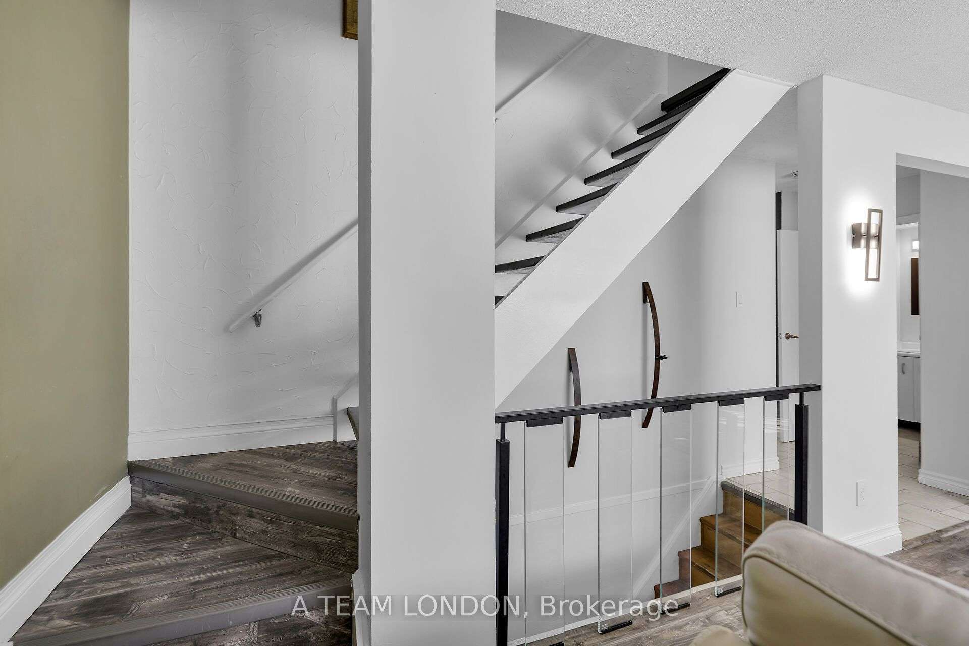 Home of the Week: 82-120 Centre Street | 82-120 Centre Street | London Inc Magazine Home of the Week: 82-120 Centre Street 82-120 Centre Street Focus