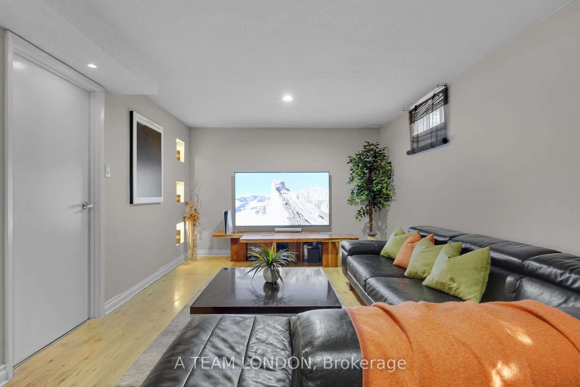 Home of the Week: 82-120 Centre Street | 82-120 Centre Street | London Inc Magazine Home of the Week: 82-120 Centre Street 82-120 Centre Street Focus