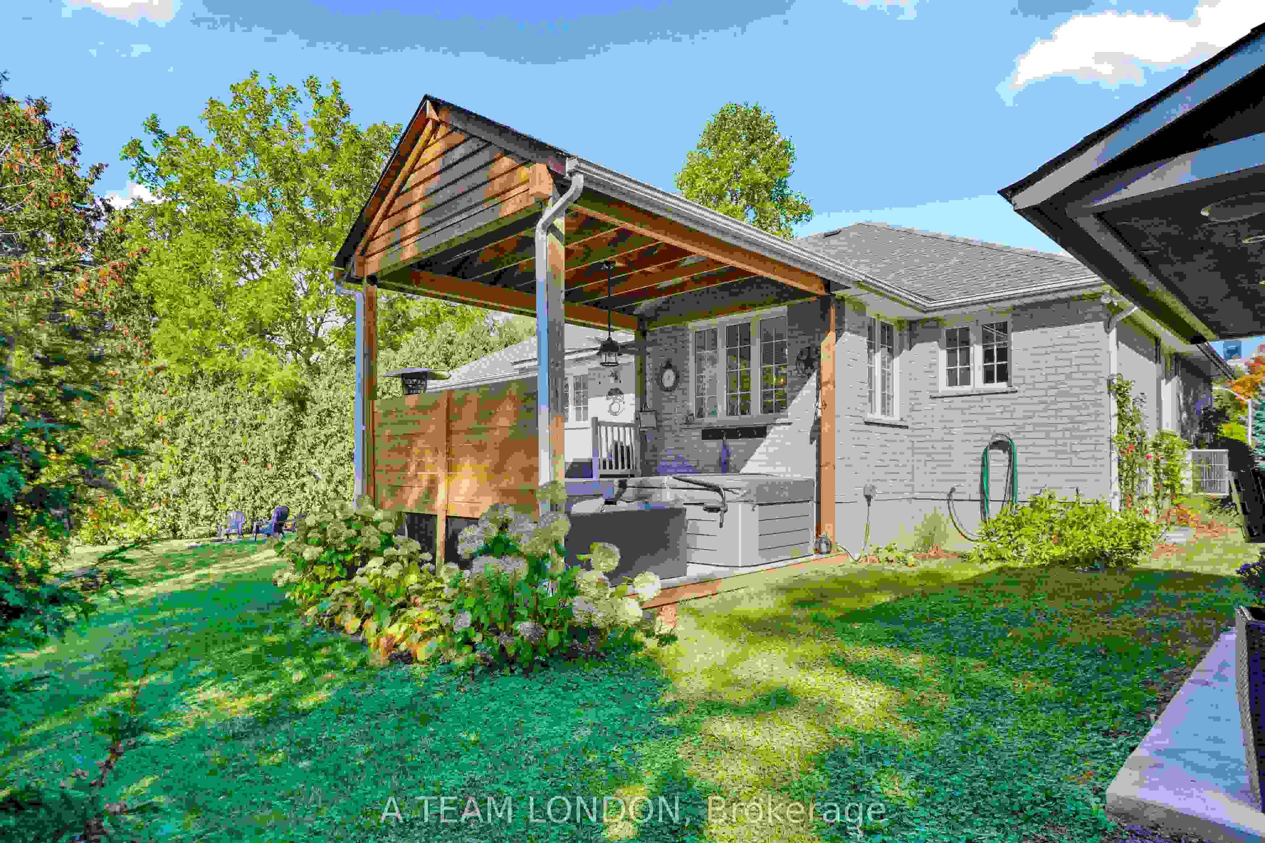 Home of the Week: 12 Huntington Terrace dispatch Southwestern Ontario