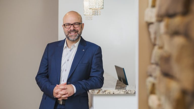 The deep plane facelift: A new era of natural facial rejuvenation | facelift | London Inc Magazine The deep plane facelift: A new era of natural facial rejuvenation facelift Partner Spotlight