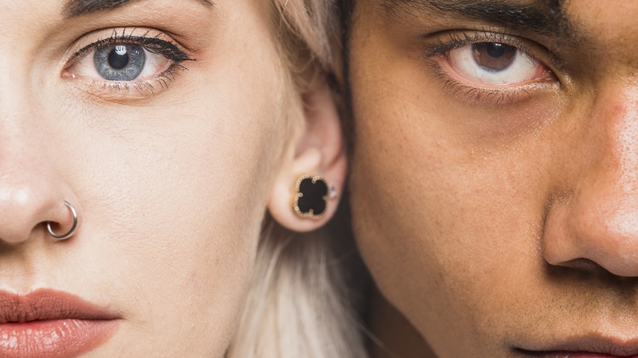 Why you can’t ignore matching jewelry metals with clothing accessories | jewelry | London Inc Magazine Why you can’t ignore matching jewelry metals with clothing accessories jewelry Partner Spotlight