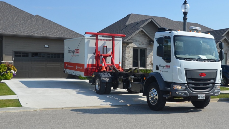 Why you should use portable storage for seasonal decluttering portable storage Content Studio