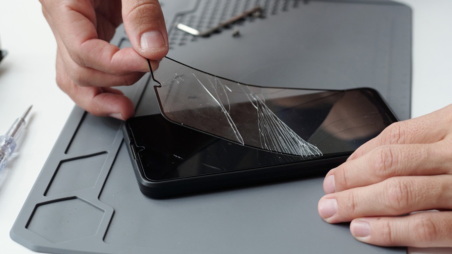 Why professional tech restoration services matter for modern mobile users | mobile | London Inc Magazine Why professional tech restoration services matter for modern mobile users mobile Partner Spotlight