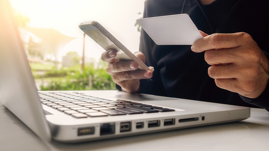 PayPal is about to take the final step: becoming a bank paypal Partner Spotlight