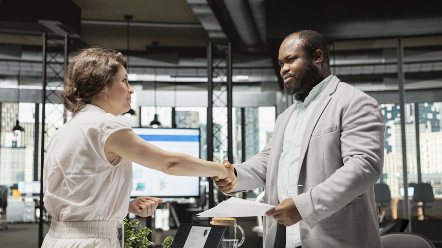 Sell or grow? How to navigate crossroads on your entrepreneurial journey crossroads Partner Spotlight