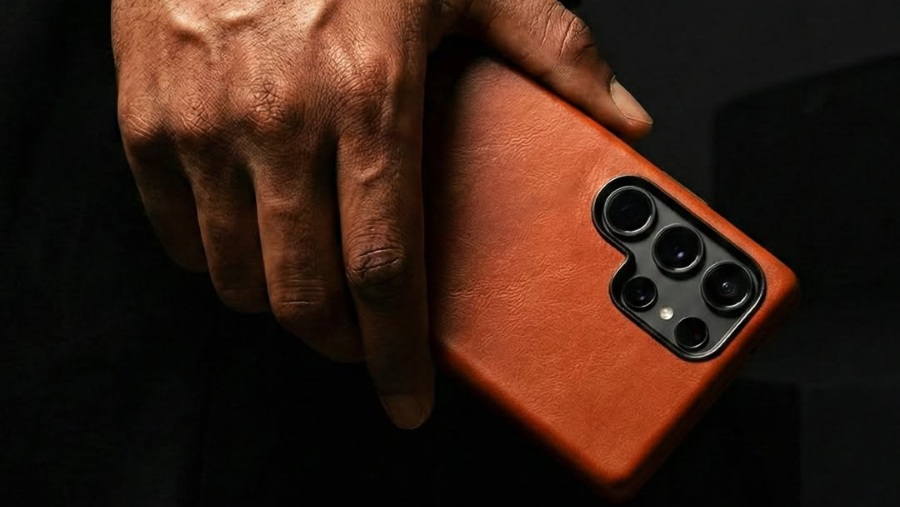 Why a full-grain leather iPhone case ages better than you expect leather Partner Spotlight